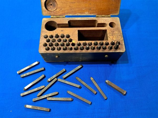 world-war-one-dog-tag-stamp-die-kit-in-wooden-box-with-only-dies-no-hammer