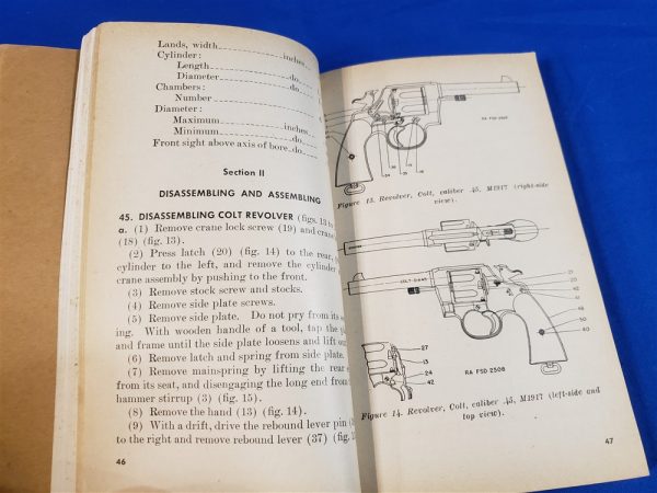 pistols-revolvers-1946-field-manual-wwii