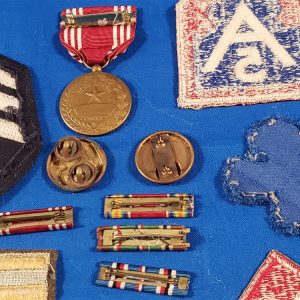 small-frouping-to-private-jones-wwii-88th-division-patches-insignia-medals-that-are-named