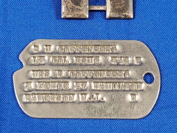 grouping-group-to-col-colonel-coffenburg-with-insignia-rank-dog-tag-and-photo