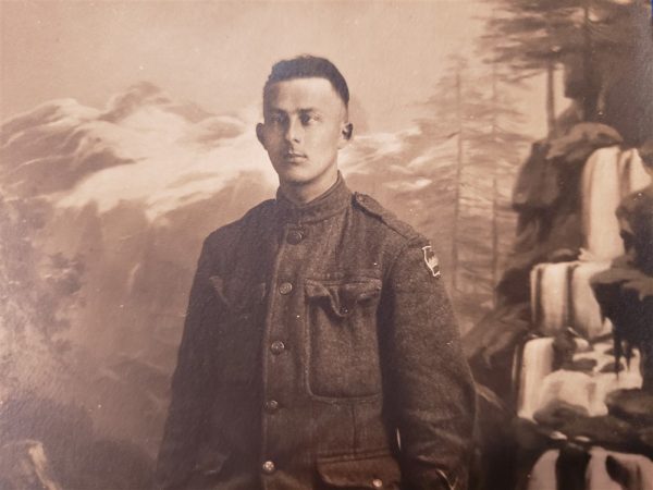 80th-division-soldier-posed-in-france-near-the-alps-unknown-great-patched-uniform