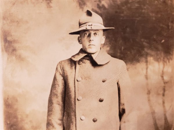 photo-wwi-of-soldier-from-the-114th-aero-squadron-in-trenchi-coat