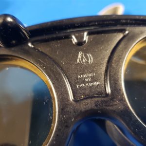 variable-density-goggles-wwii-navy-usmc-canister