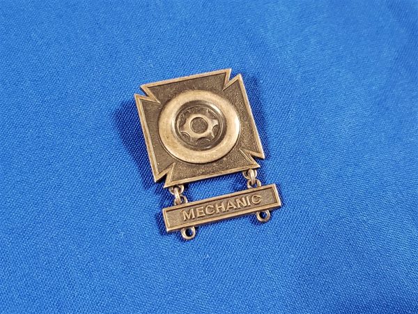 badge-driver-world-war-two-mech-mechanic-bar-stterling-back-pin