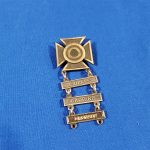 badge-shooting-vietnam-era-rif-bayo-3-bar-makewr-marked-ira-back