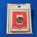 badge-shrp-shoot-meyer-1966-dated-package-back-clutch