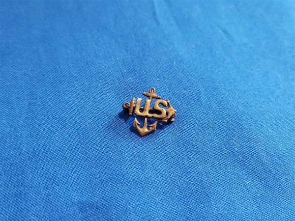 world-war-one-wwi-insignia-coxwain-px-type-for-the-overseas-cap-with-crossed-anchors