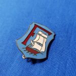 french-navy-destroyer-badge-pin-paris-wwii-enamel