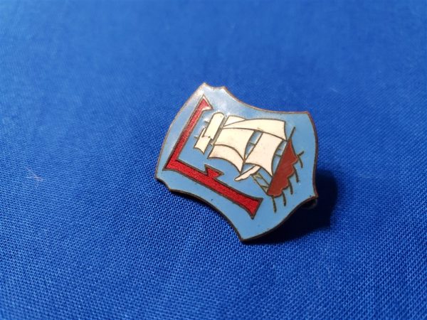 french-navy-destroyer-badge-pin-paris-wwii-enamel