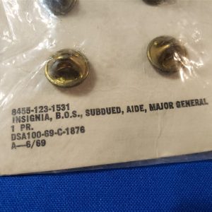 insignia-bg-brigadier-genereal-subdude-1969-clutch-package-card