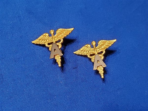 insignia-wwii-set-admin-medical-med-matched-set-applied-a-on-front-clutches-on-back