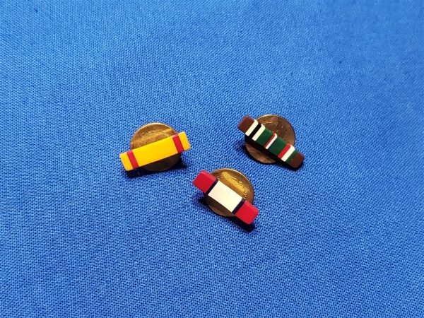 lapel-wwii-world-war-two-dsm-rbn-ribbon-small-plastic-scarce-variation-wartime-made