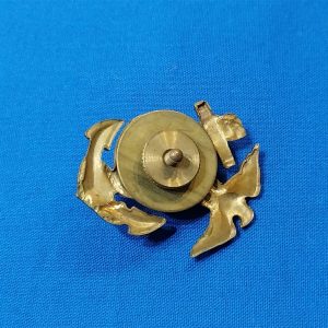 m36-enlisted-dress-visor-ega-insignia-gold-back-screw-plate