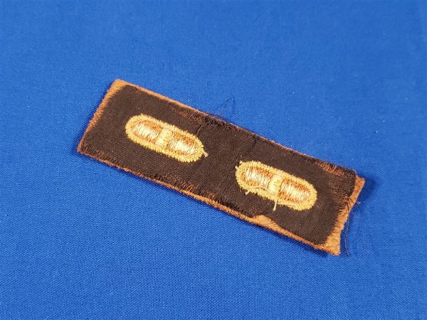 rank-warrant-off-officer-wwii-oval-shape-leather-flight-jackets