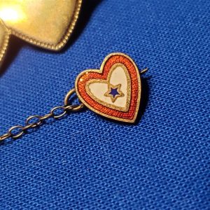 son-in-service-joined-hearts-enamel-world-war-two-pin-not-engraved-back-size