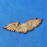 wing-pilot-british-made-bullion-full-size-with-blue-edges-combat-crew-type-uniform-removed