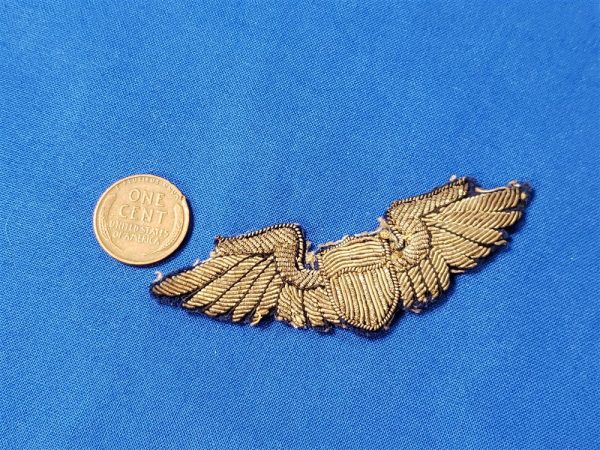 wing-pilot-british-made-bullion-full-size-with-blue-edges-combat-crew-type-uniform-removed