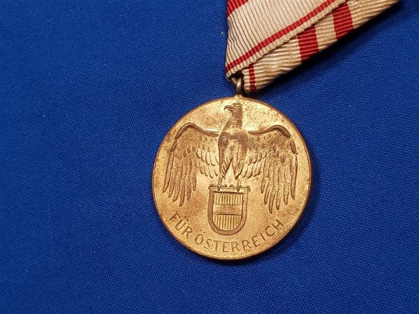 austrian-wwi-comm-medal-with-ribbon-back-participation