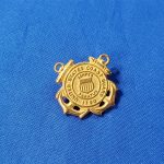 uscg-cap-badge-wwii-world-war-two-screw-back-overseas-nut