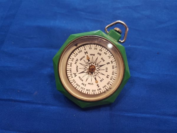 compass-pilots-survival-green-bakelite-type-for-kits-korean-war-kw