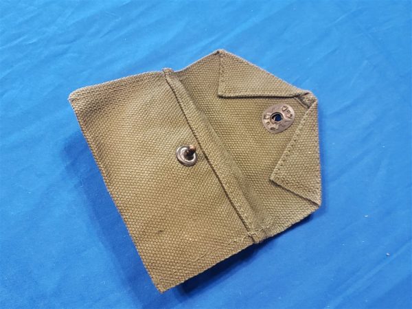 first-aid-pouch-1950s-for-the-individual-bandage-m43-pattern