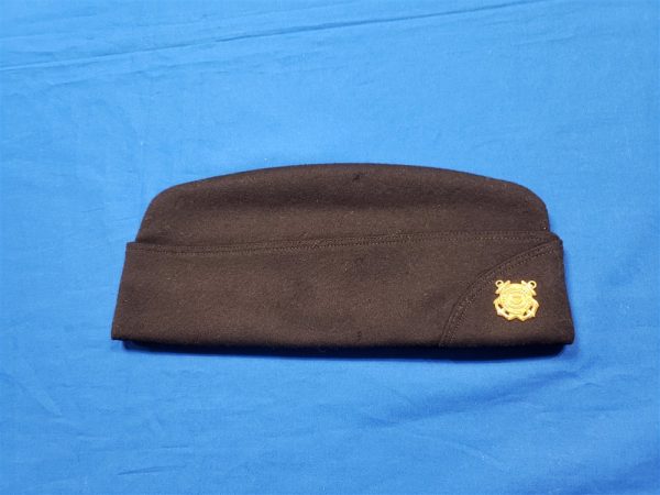 cap-wwii-uscg-officers-in-black-wool-with-original-insignia-coast-guard