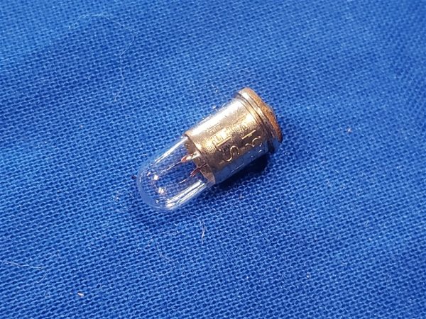 prc25-radio-light-bulb-in-1968-dated-package