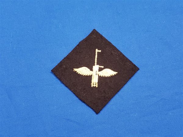 rate-wwii-navy-air-gunner-diagnal-sewn-pre-1946-on-blue