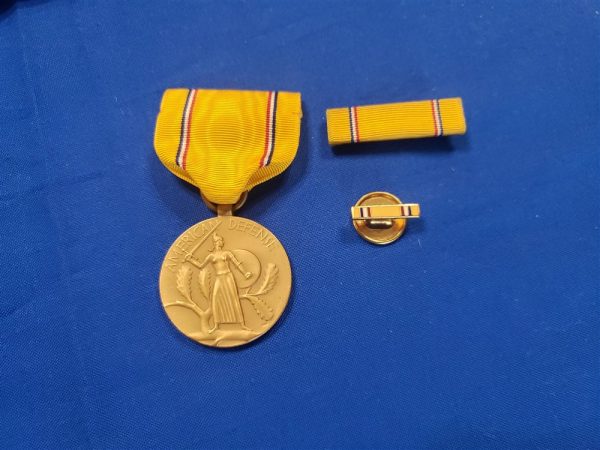 medal-am-american-defense-in-original-box-complete-dated-1945