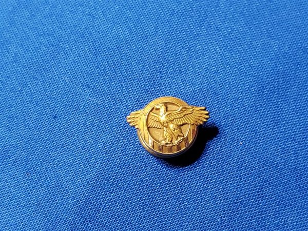 ruptured-duck-10k-wwii-screw-back-full-size