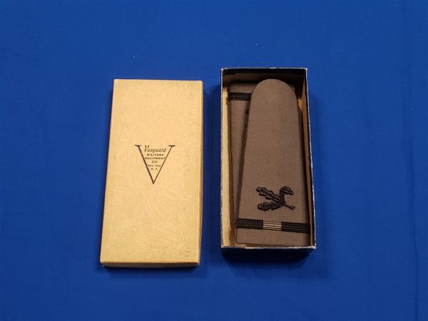 shoulder-mark-wwii-navy-pay-clerk-in-box