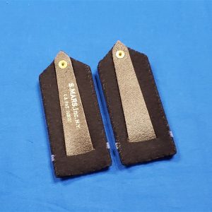 Shoulder Mark Pay Clerk By Mars 1950s. BY MARS. This is a Super excellent condition set of CWO1 navy shoulder boards for a supply officer. Excellent 2 tone early type bullion leaves and the bullion strap. A very nice, matched set