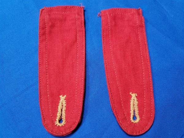 shoulder-strap-1890s-red-artillery-loops-on-back