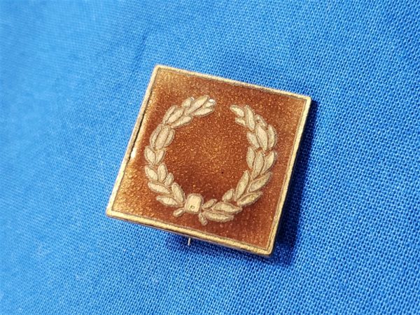 unit-citation-cit-enamel-pin-back-detailed-wwii