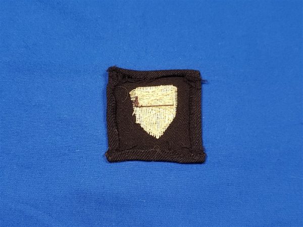 rate-uscg-single-sleeve-insignia-bullion-wwii-on-dark-blue