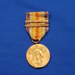 victory-medal-wwi-with-2-bars-original-pin