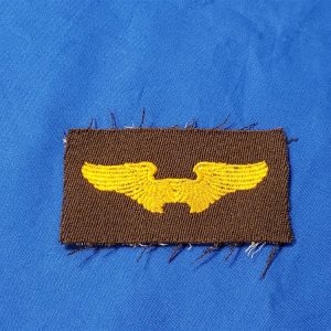 wing-instr-wwii-cloth-gold-on-green-officers-material