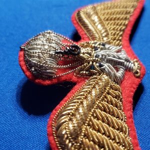 thai-jump-wings-vietnam-era-pin-back-with-nut-basic-level