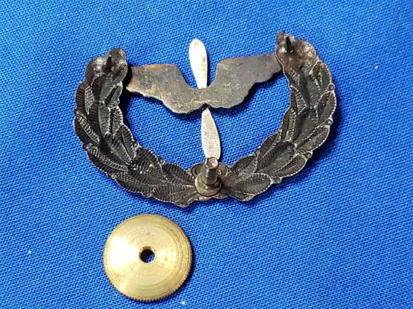 insignia-wwi-air-corps-ac-master-rank-cap-device-with-wreath