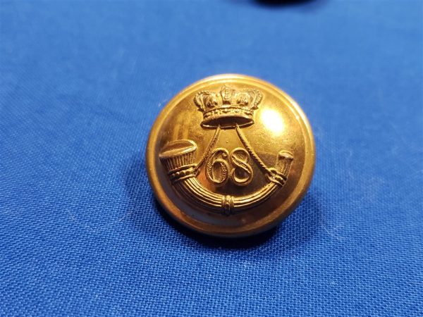 buttons-british-68th-li-light-infantry-wwii-insignia