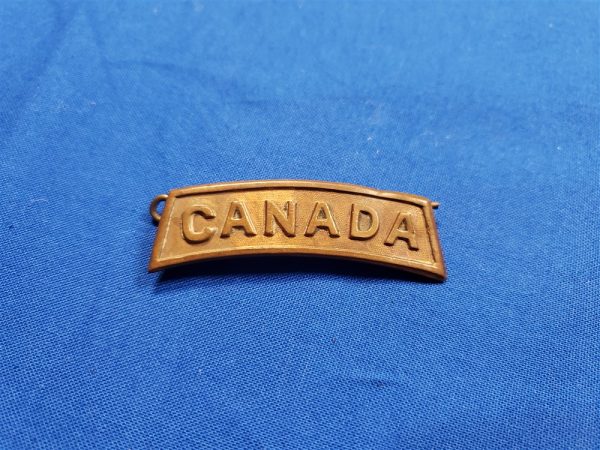 canadian-1915-dated-shoulder-title-for-field-uniform-single-cotter-pin