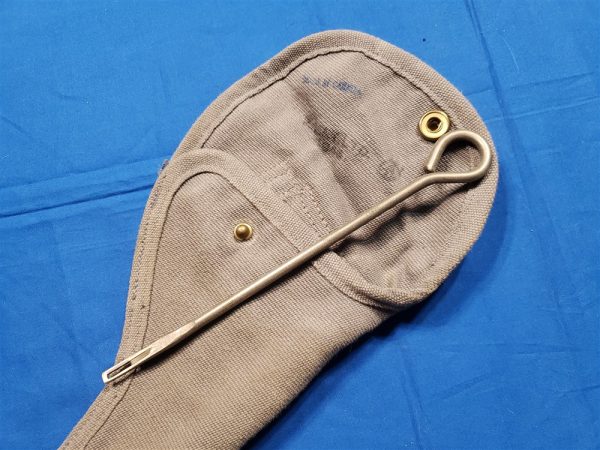 holster-wwii-rcaf-1943-dated-with-the-original-cleaning rod for-number-one-revolvers