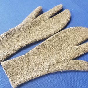 japanese-wool-gloves-wwii-with-trigger-finger-on-both