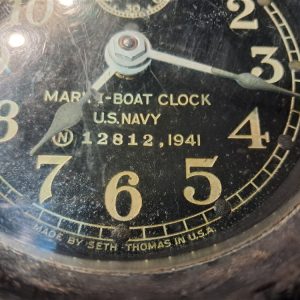 world-war-two-naval-deck-time-clock-seth-thomas-produced-in-bakelite-case-dated-41