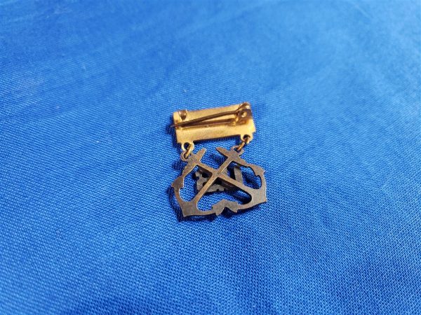 son-in-service-wwi-navy-pin-with-anchors