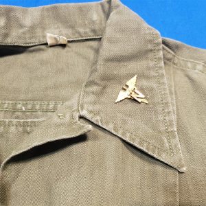 korean-war-nurse-hbt-uniform-tunic-with-insignia-2nd-lieutenant-wac-sleeve