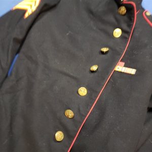 tunic-usmc-wwii-sgt-1st-maw-with-battle-ribbons-and-patches