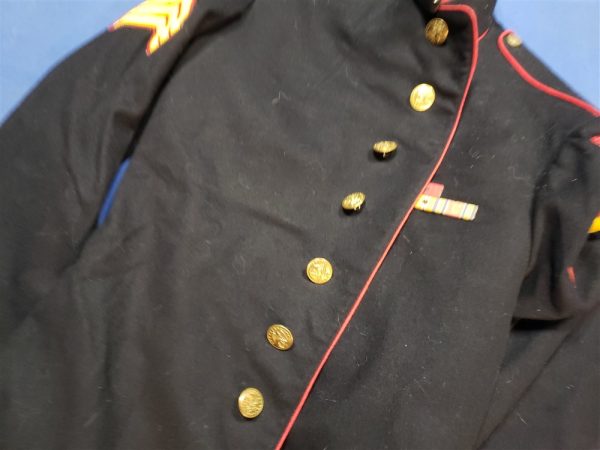 tunic-usmc-wwii-sgt-1st-maw-with-battle-ribbons-and-patches