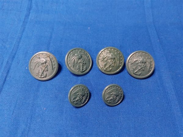 usmc-female-butons-buttons-with-full-shanks-wwii-issue