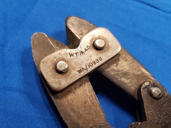 british-wire-cutters-unknown-variation-small-demolition-well-marked